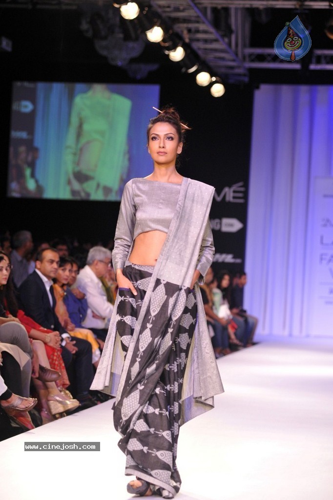 Hot Bolly Celebs Walks the Ramp at LFW 2014 - 137 / 187 photos