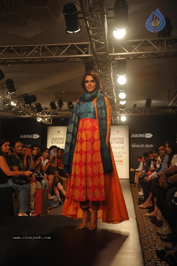 Hot Bolly Celebs Walks the Ramp at LFW 2014 - 146 / 187 photos