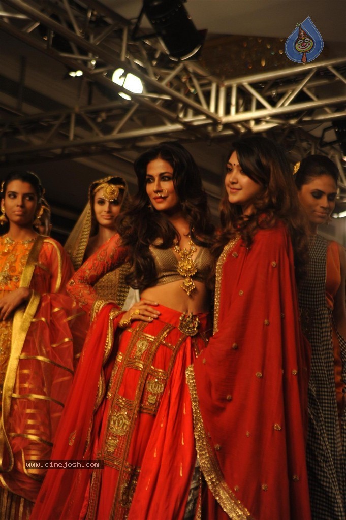 Hot Bolly Celebs Walks the Ramp at LFW 2014 - 173 / 187 photos