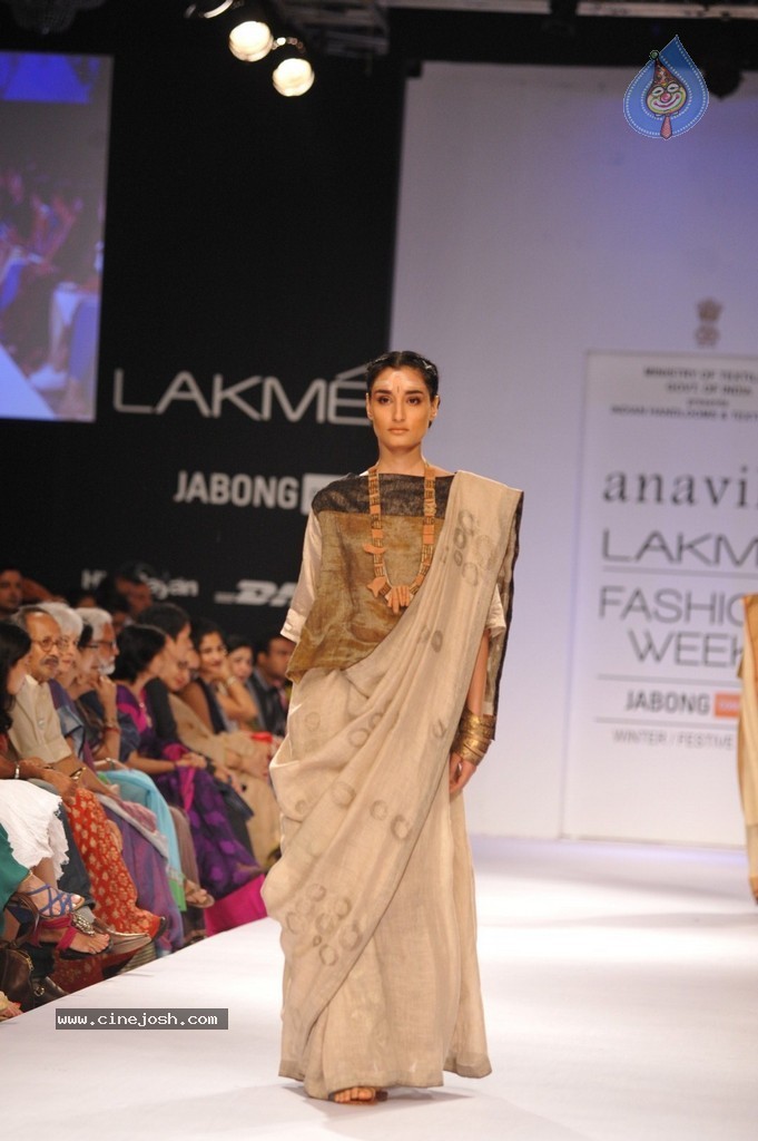 Hot Bolly Celebs Walks the Ramp at LFW 2014 - 181 / 187 photos