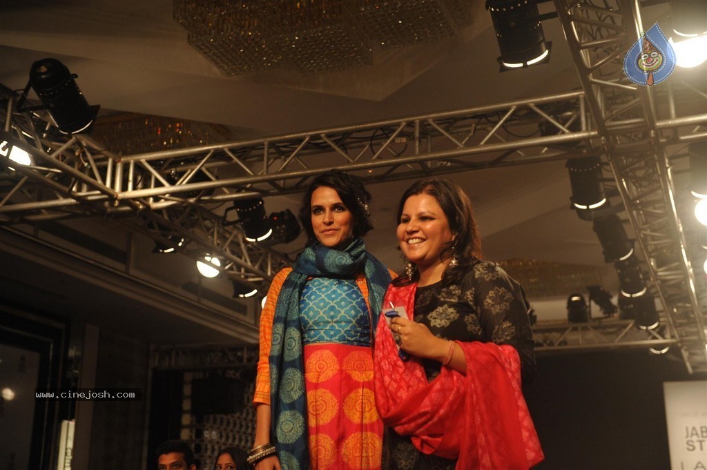 Hot Bolly Celebs Walks the Ramp at LFW 2014 - 185 / 187 photos