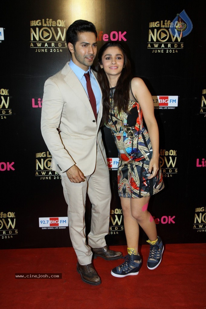 Hot Celebs at Big Life OK Awards 2014 - 65 / 125 photos