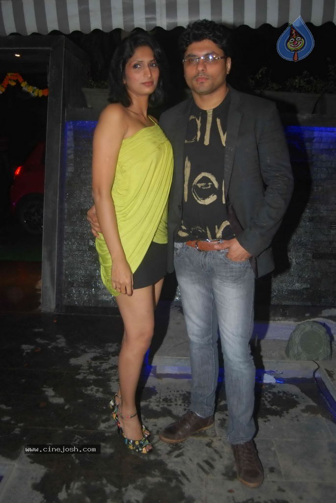Hot Celebs at Cave Lounge Launch - 34 / 62 photos