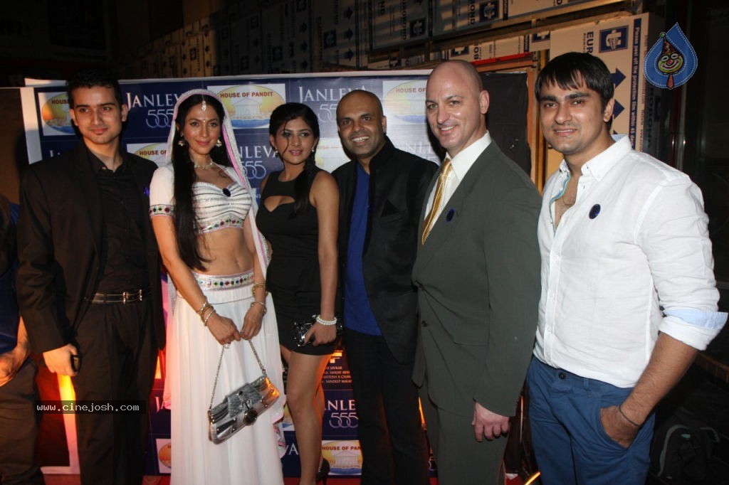 Hot Celebs at Janleva 555 Premiere - 40 / 44 photos