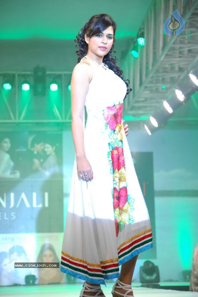 Hot Fashion Show at Gitanjali Boat Show - 76 / 101 photos