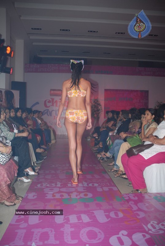Hot Models at Geeta Singh's Lingerie Show - 17 / 52 photos