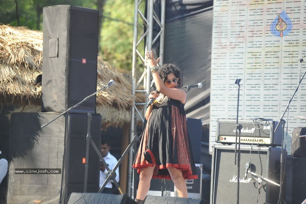 Hot Models at Kingfisher Calendar 2014 Launch - 104 / 123 photos