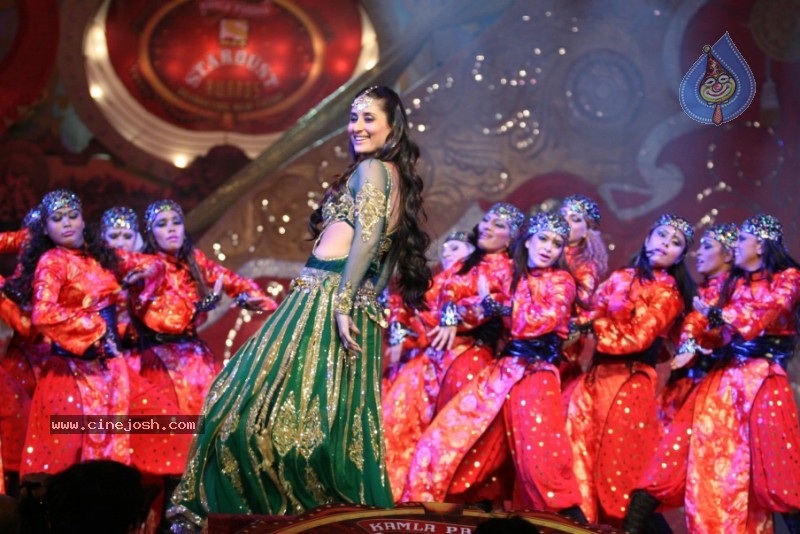 Hottest Bollywood Stars At Sony Max Stardust Awards - 21 / 99 photos