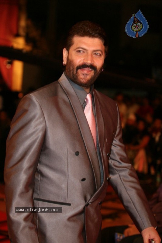 Hottest Bollywood Stars At Sony Max Stardust Awards - 53 / 99 photos