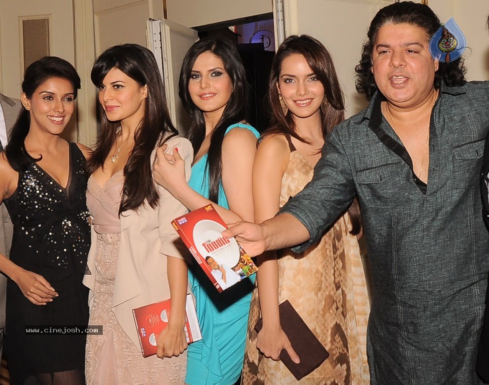Housefull 2 Stars at Times Now Foodie Awards - 58 / 63 photos