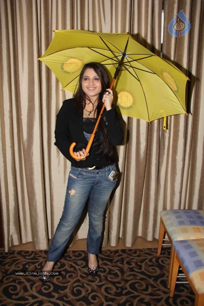 Hrishitaa Bhatt grace Diamond Day Celebrations - 13 / 59 photos