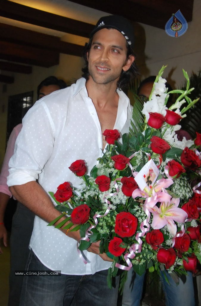Hrithik Roshan Bday Event - 27 / 27 photos