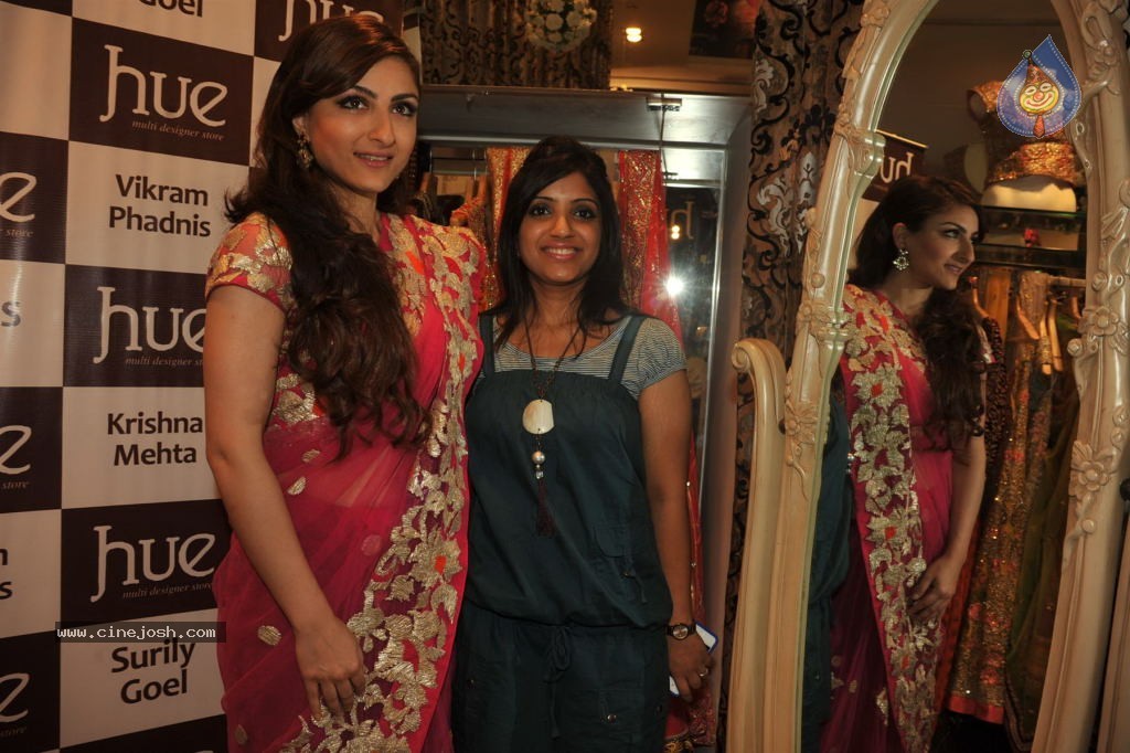 HUE Fashions New Collection Launch - 16 / 22 photos