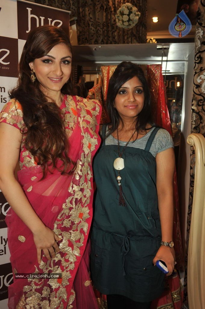 HUE Fashions New Collection Launch - 17 / 22 photos
