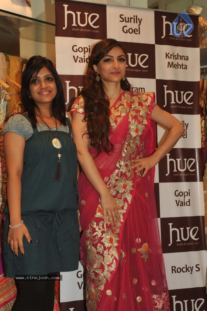 HUE Fashions New Collection Launch - 18 / 22 photos