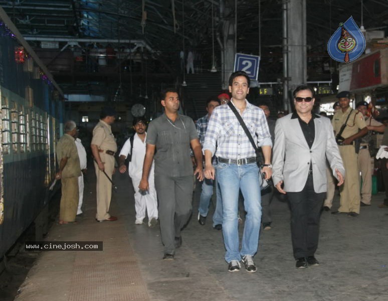 Hum Tum Shabana Promotional Tour - 32 / 37 photos