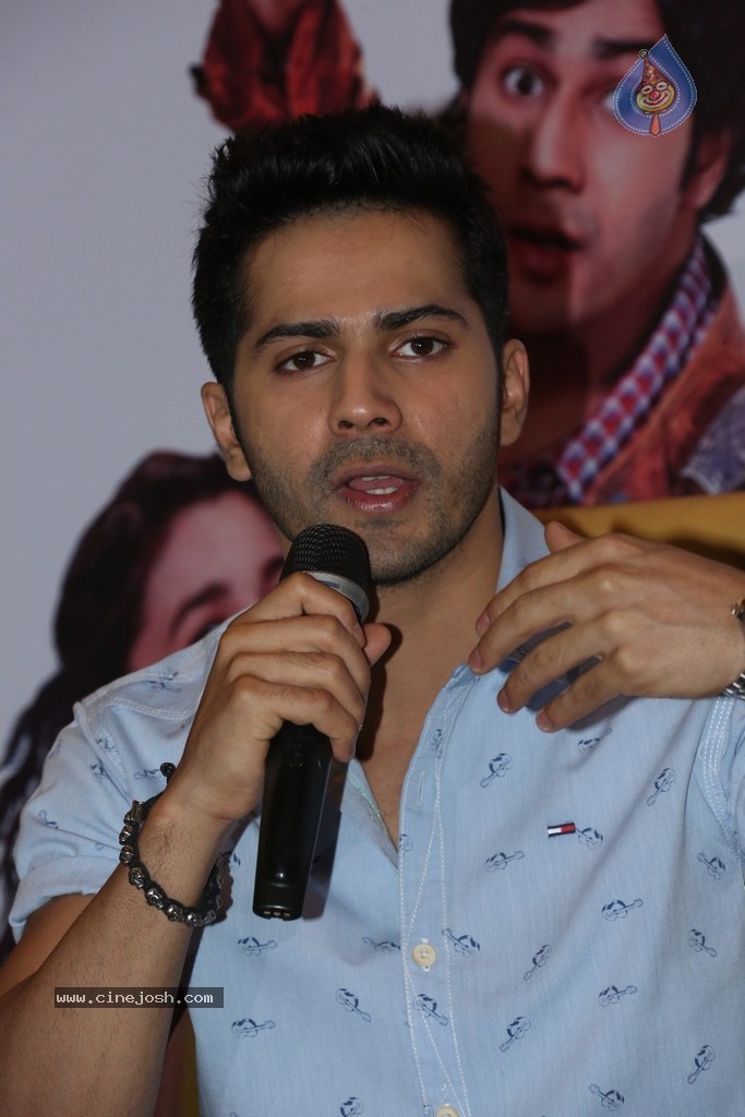 Humpty Sharma Ki Dulhania Film Press Meet - 29 / 82 photos