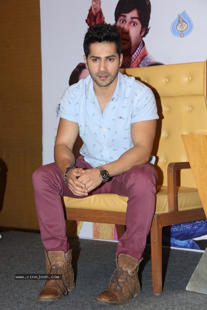 Humpty Sharma Ki Dulhania Film Press Meet - 45 / 82 photos