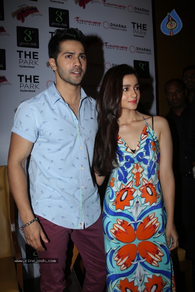 Humpty Sharma Ki Dulhania Film Press Meet - 54 / 82 photos