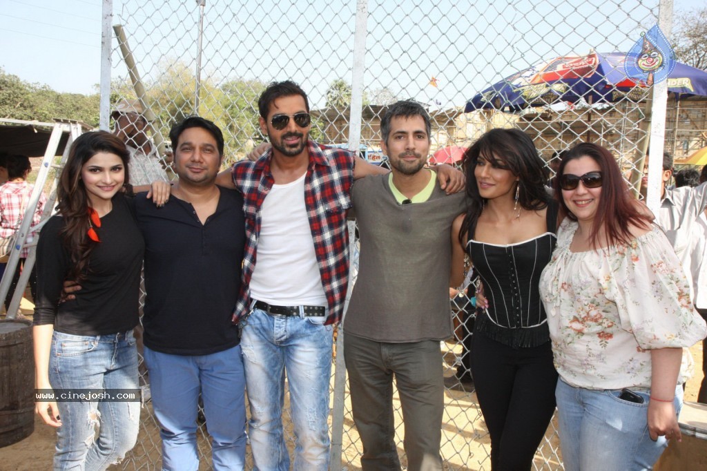 I Me Aur Main Movie Song Shooting Spot - 20 / 58 photos