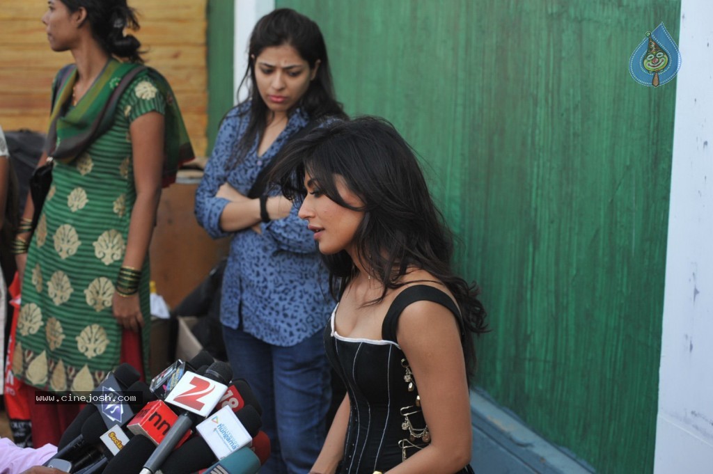 I Me Aur Main Movie Song Shooting Spot - 30 / 58 photos