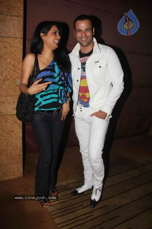 IIJW 2011 Ramp Walk Show Day 3 - 61 / 81 photos