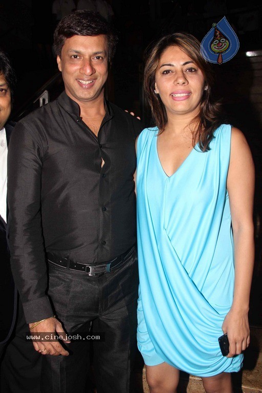 IIJW 2011 Ramp Walk Show Finale - 34 / 49 photos