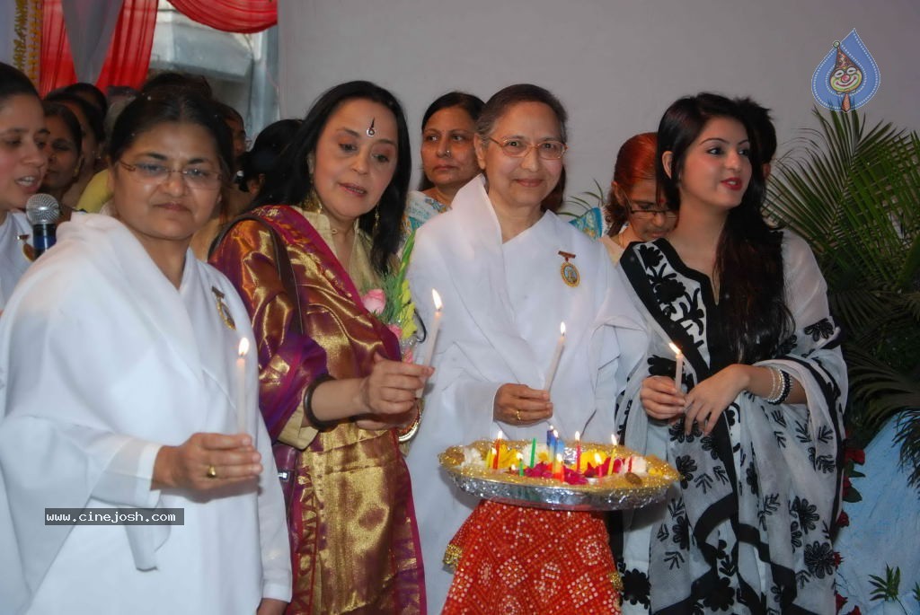 Ila Inaugurates Auspicious Display of Jyotirlinga - 26 / 29 photos