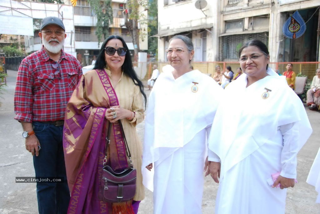 Ila Inaugurates Auspicious Display of Jyotirlinga - 28 / 29 photos