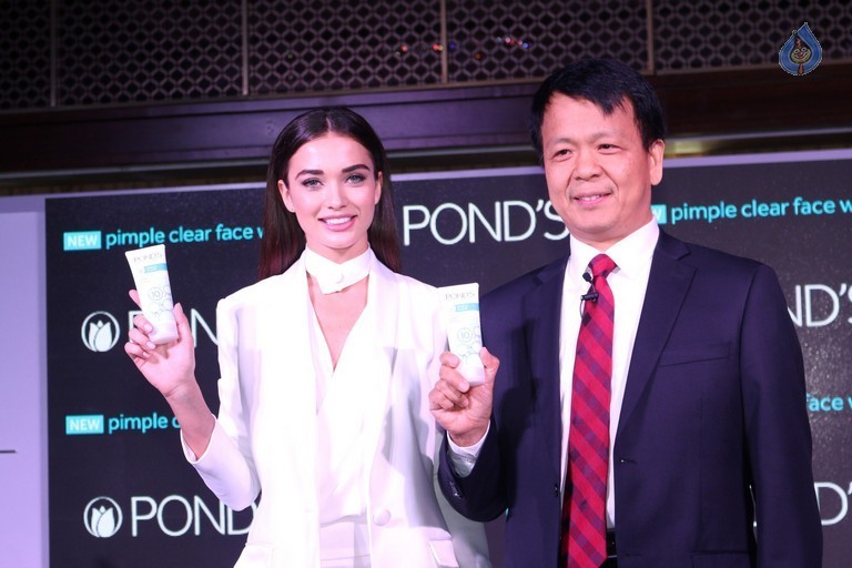Ileana and Amy Jackson Ponds Institute new Products Launch - 19 / 33 photos