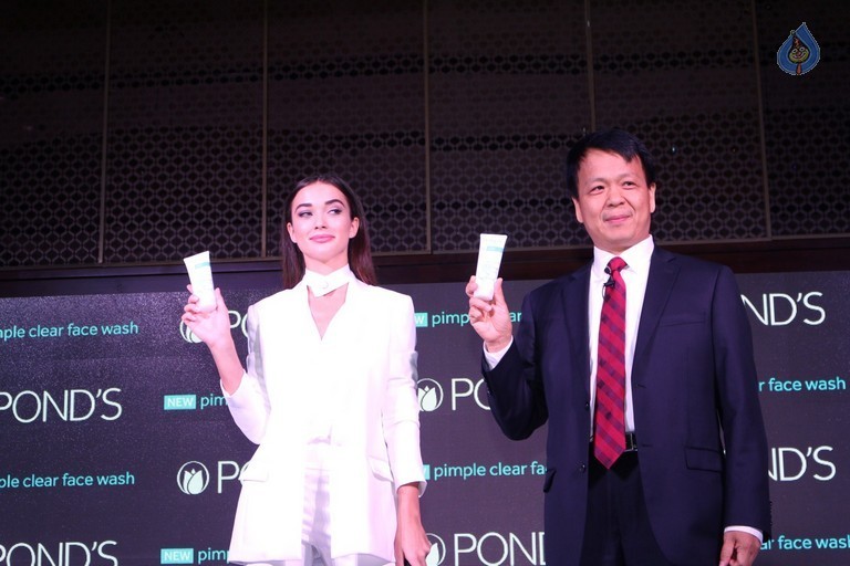 Ileana and Amy Jackson Ponds Institute new Products Launch - 25 / 33 photos