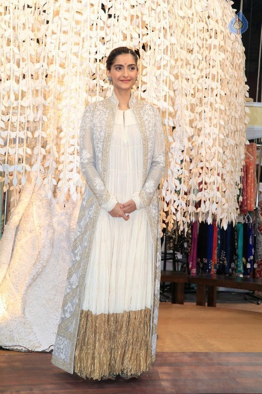 Imc Ladies Wing Women Entrepreneur Exhibition Launch - 14 / 37 photos