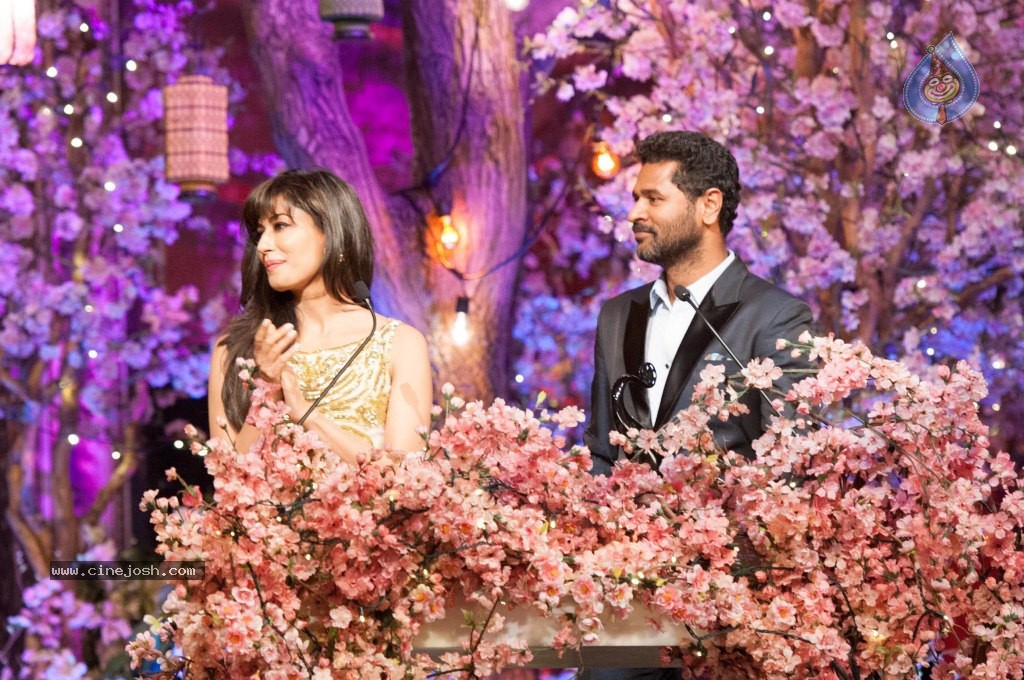 Celebs at Inaugural Lux Cozi TOIFA Celebrations - 3 / 17 photos