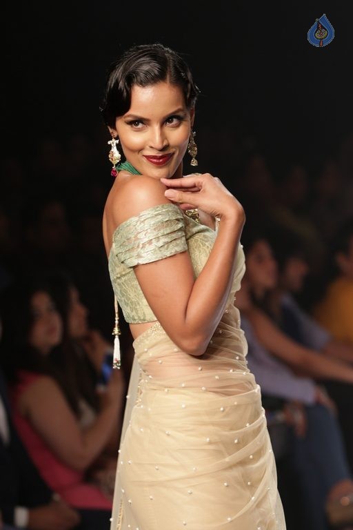 India International Jewellery Week 2015 Fashion Show - 5 / 84 photos