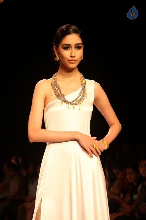 India International Jewellery Week 2015 Show  - 14 / 126 photos
