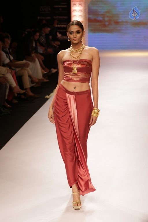 India International Jewellery Week 2015 Show  - 47 / 126 photos