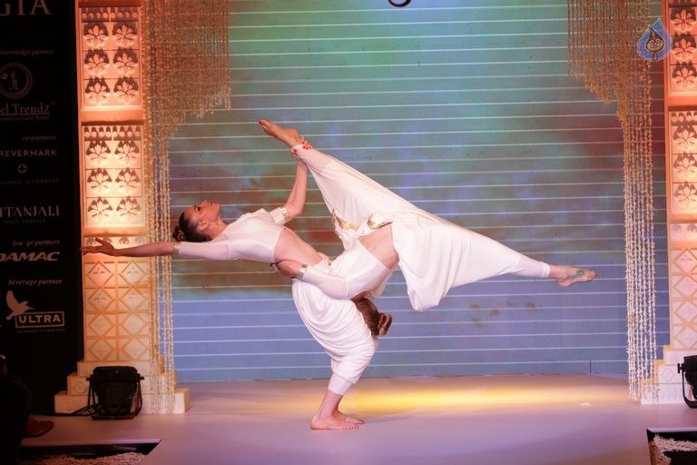 India International Jewellery Week 2015 Show  - 88 / 126 photos