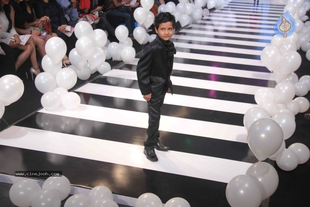 India Kids Fashion Show - 37 / 99 photos