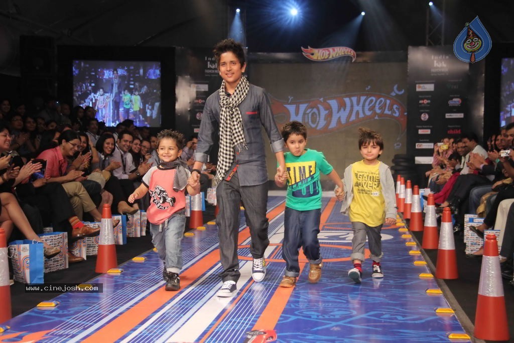 India Kids Fashion Show - 77 / 99 photos