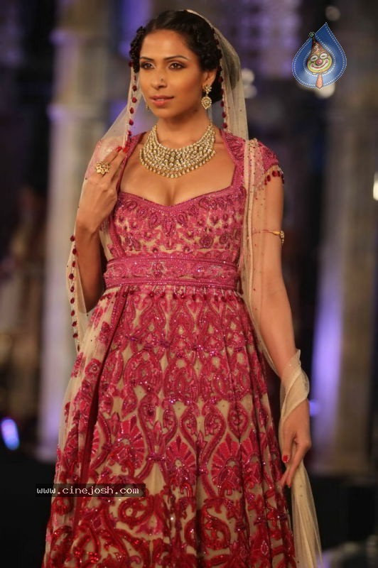Indian Bridal Week Grand Finale Show - 35 / 52 photos