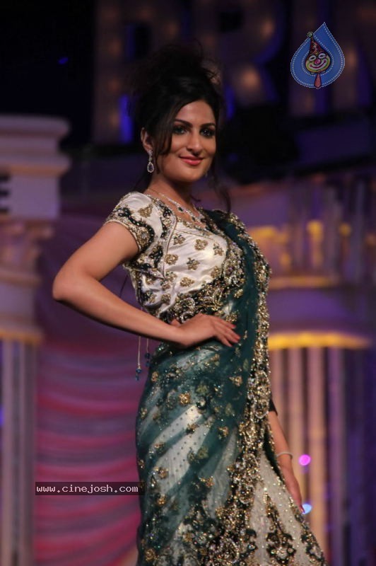 Indian Princess 2011 Grand Finale Event - 76 / 80 photos