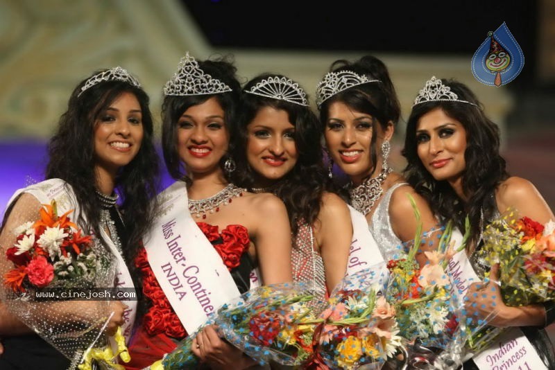 Indian Princess 2011 Grand Finale Event - 79 / 80 photos