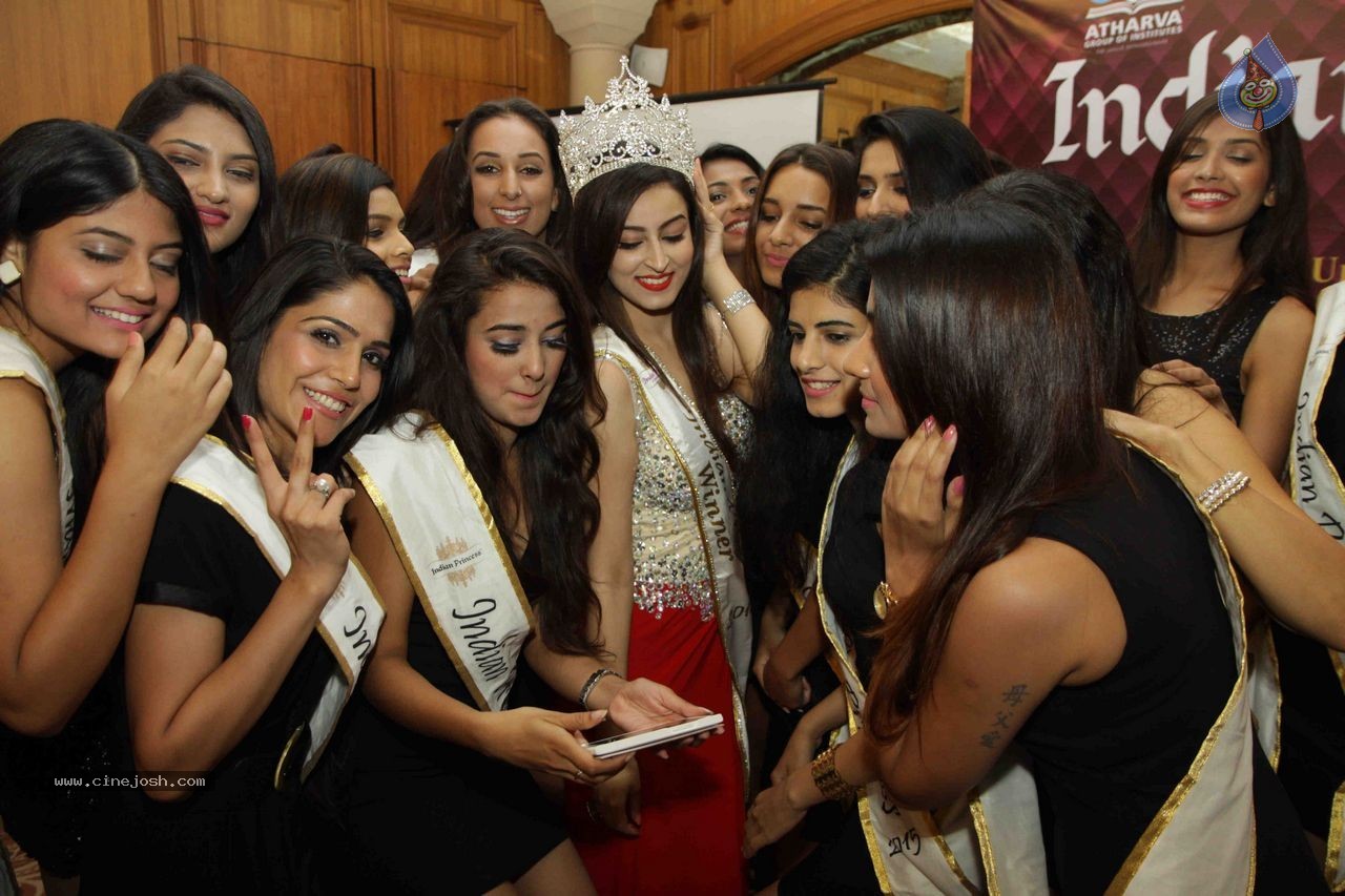 Indian Princess 2015 World Grand Finale PM - 40 / 45 photos