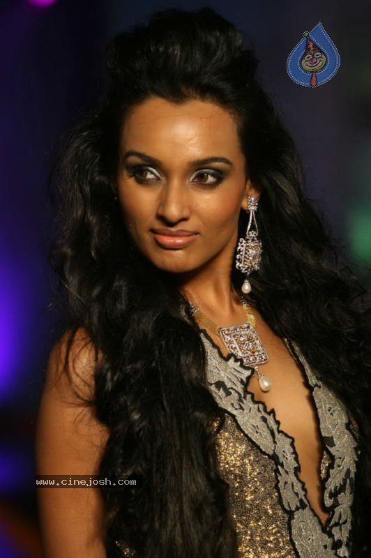 Indian Princess Fashion Show Photos - 24 / 77 photos