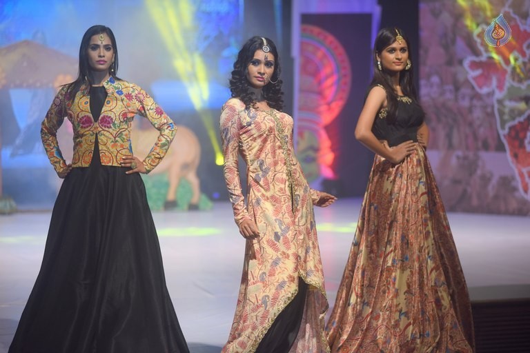 INIFD Fashion Show at St Andrews  - 16 / 37 photos