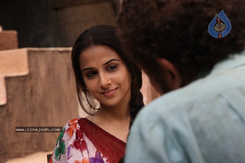 Ishqiya Movie Stills - 43 / 46 photos