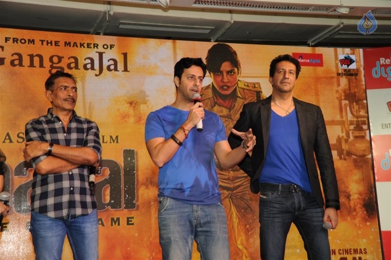 Jai Gangaajal Trailer Launch - 15 / 42 photos