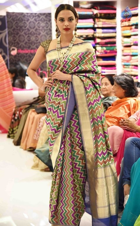 Jashn Store Launch and Fashion Show - 29 / 37 photos