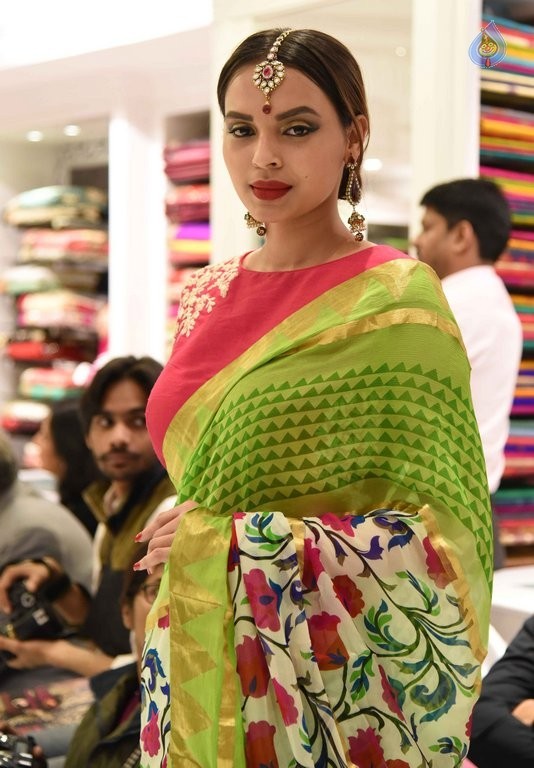Jashn Store Launch and Fashion Show - 35 / 37 photos