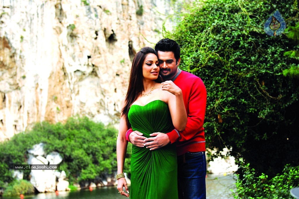 Jodi Breakers Movie Hot Stills - 26 / 39 photos